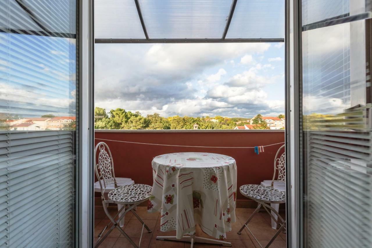 Appartment Daniela Funtana Exterior foto